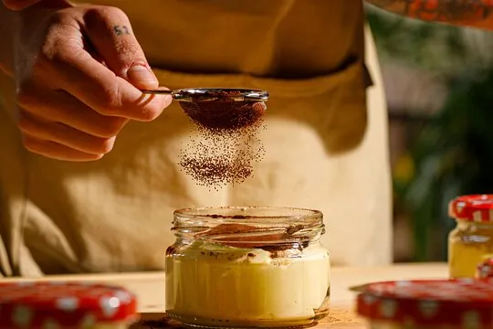 Corso di Cucina Pasta Fresca e Tartufo Nero a Calestano: Esperienza Autentica nel Borgo Medievale Parmense