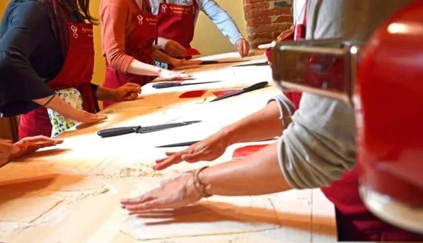 Corso di Cucina Toscana Autentica a Montepulciano: Tradizioni Culinarie nel Cuore della Val d’Orcia