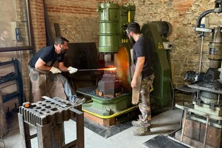 Corso di forgiatura acciaio di Damasco - Gianluca Spina - Hegelo Experience
